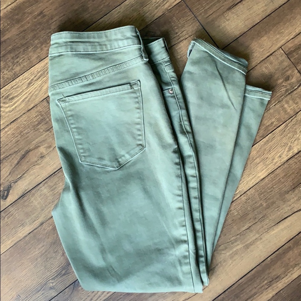 Old Navy Rockstar Mid-Rise Jeans